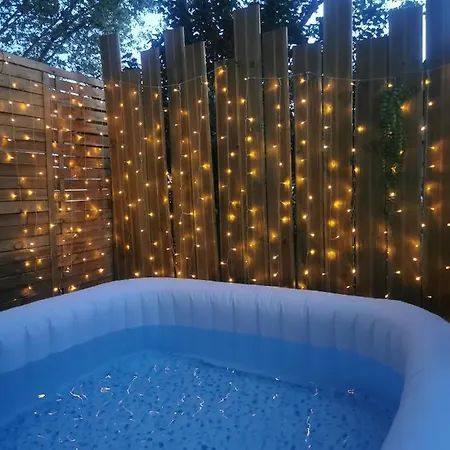 Les Cedres - Jacuzzi, Terrasse & Jardin - Wifi - Stationnement Gratuit Dans La Rue *